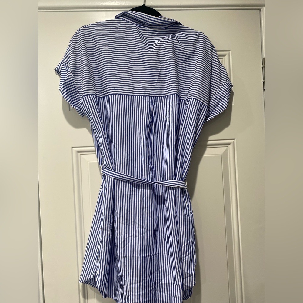 Fashion nova dress with belt